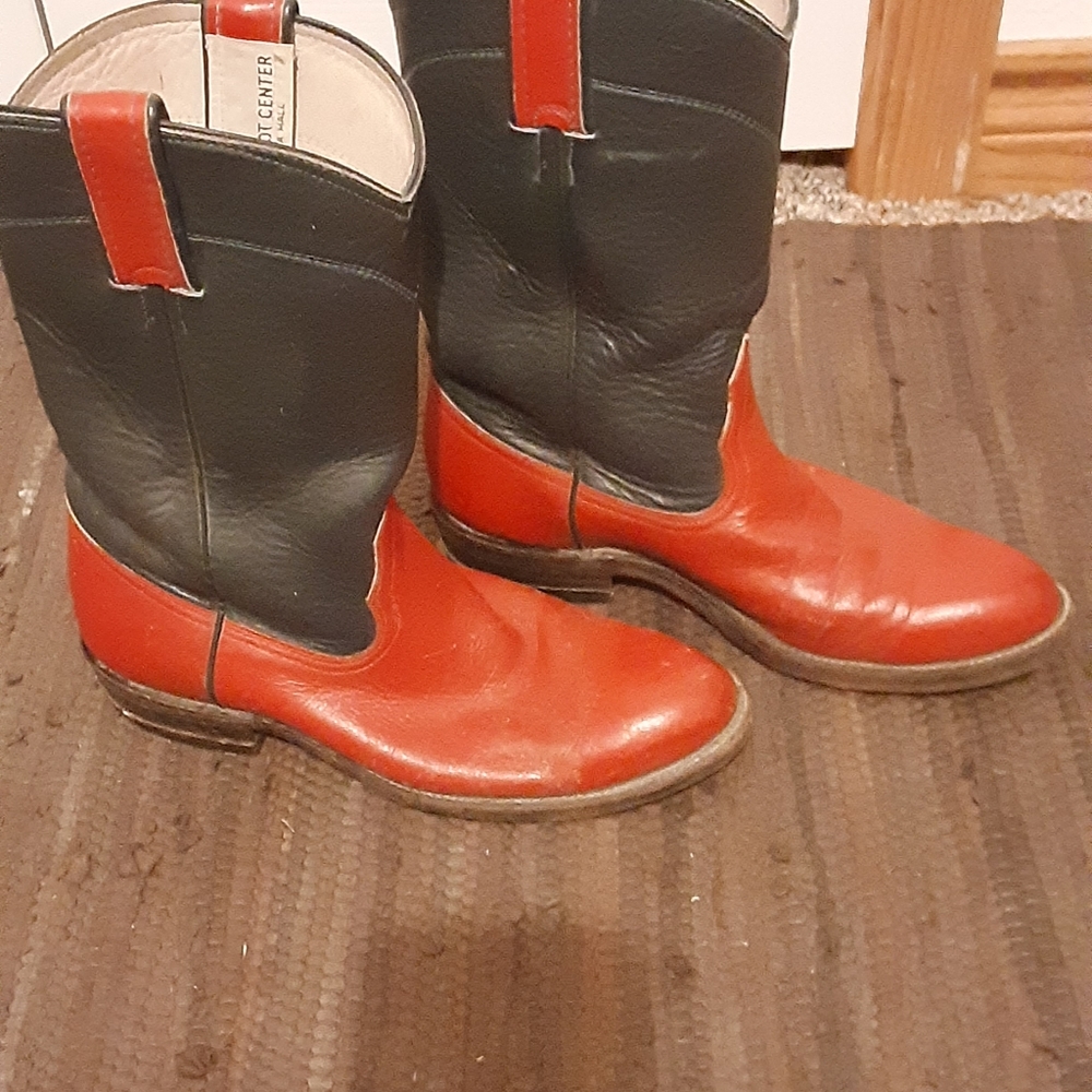 Women's Leather Vintage Roper Boots.